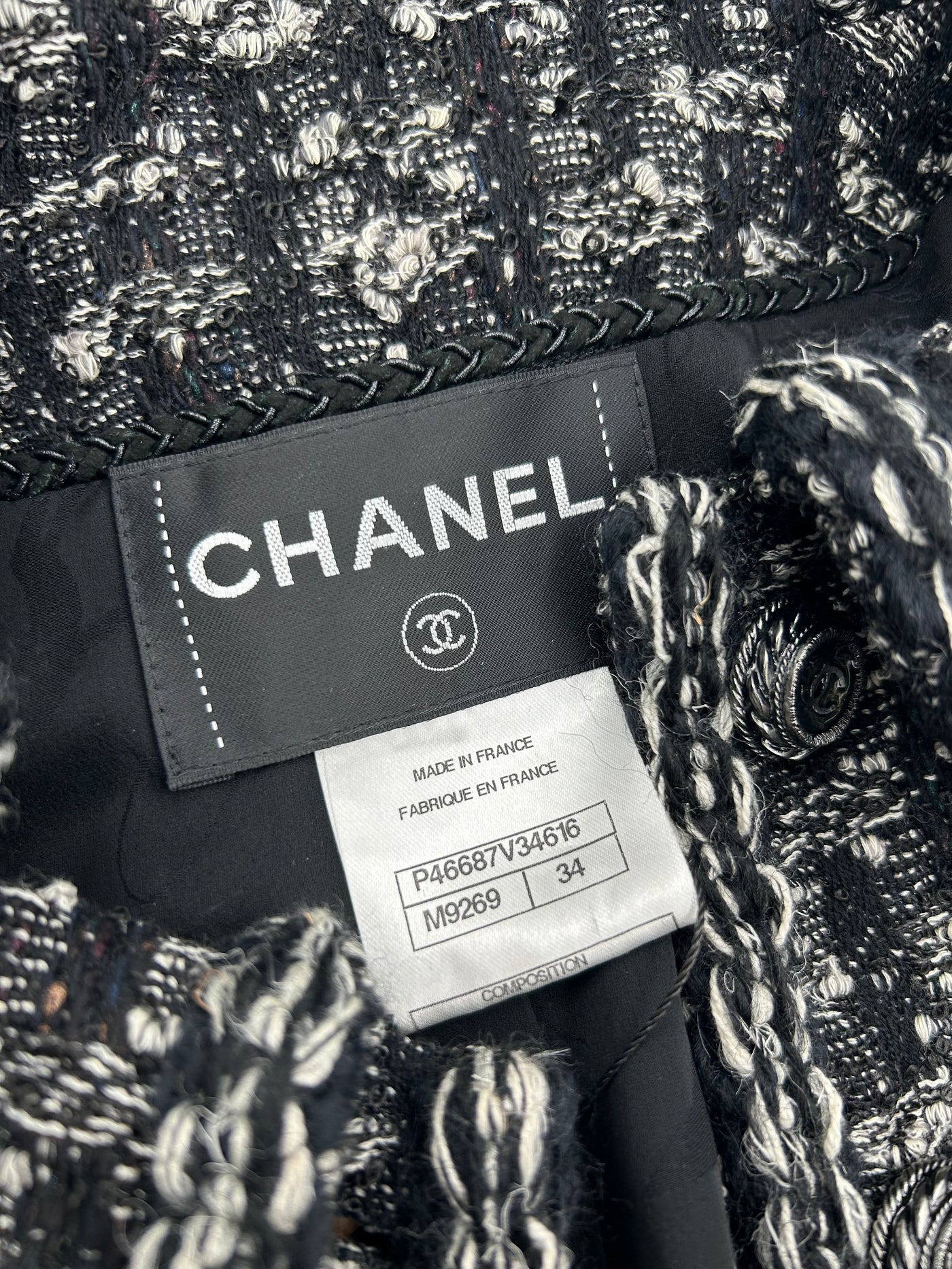 CHANEL black and white tweed jacket size 34