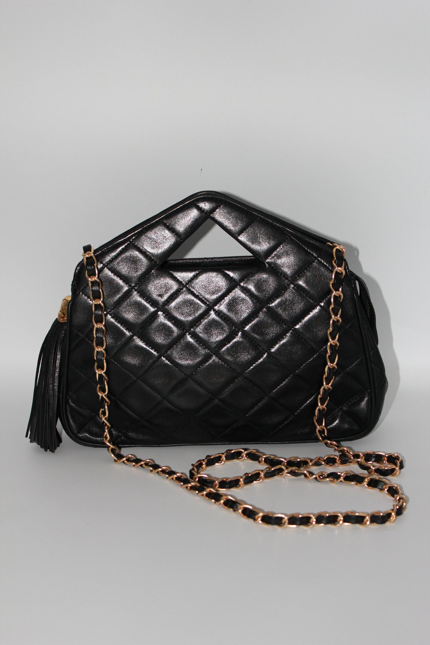 CHANEL vintage 1989-1991 leather pyramid handle handbag