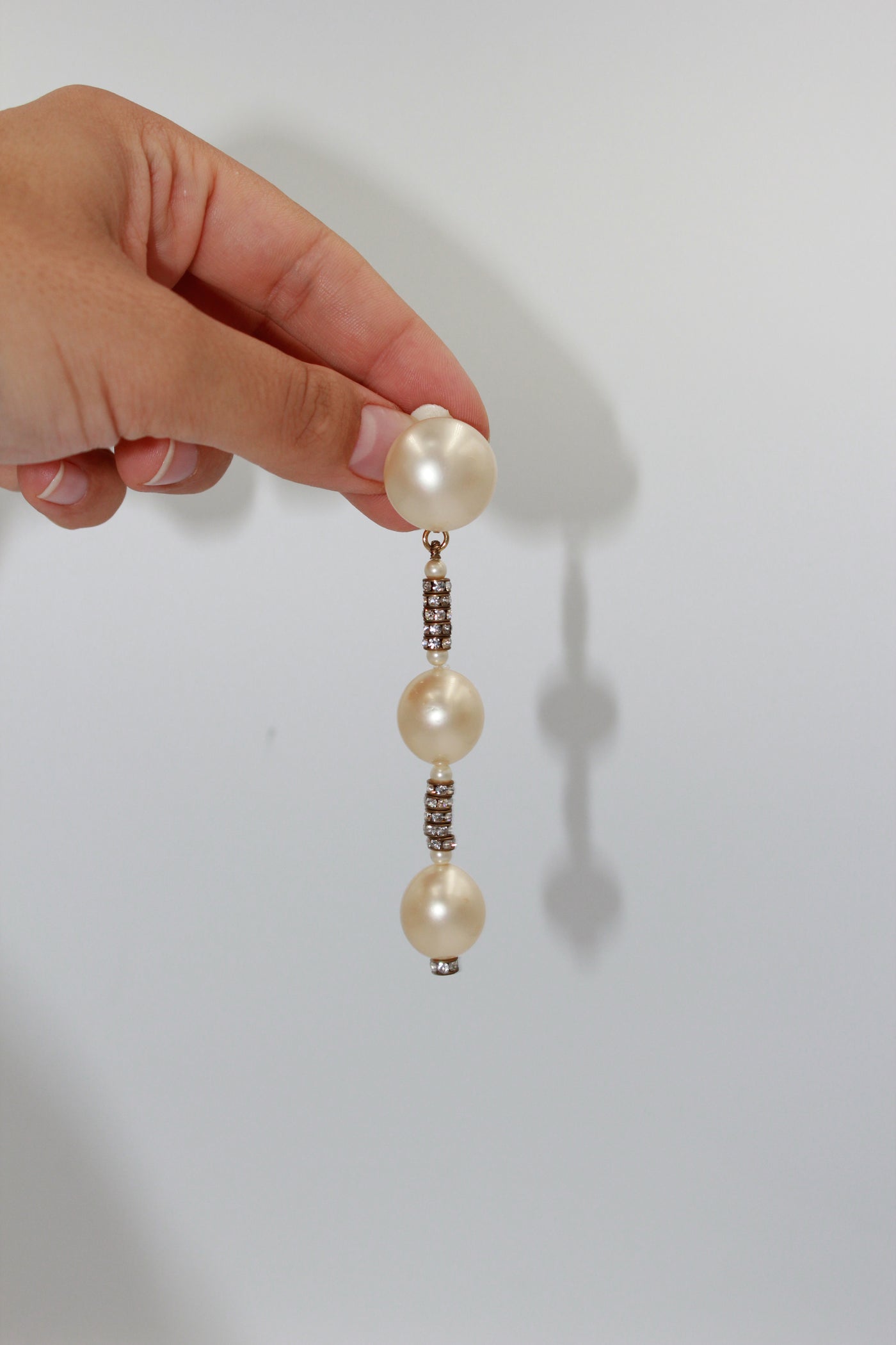 CHANEL collectible 1991 (29) Victoire de Castellane pearls drop earrings