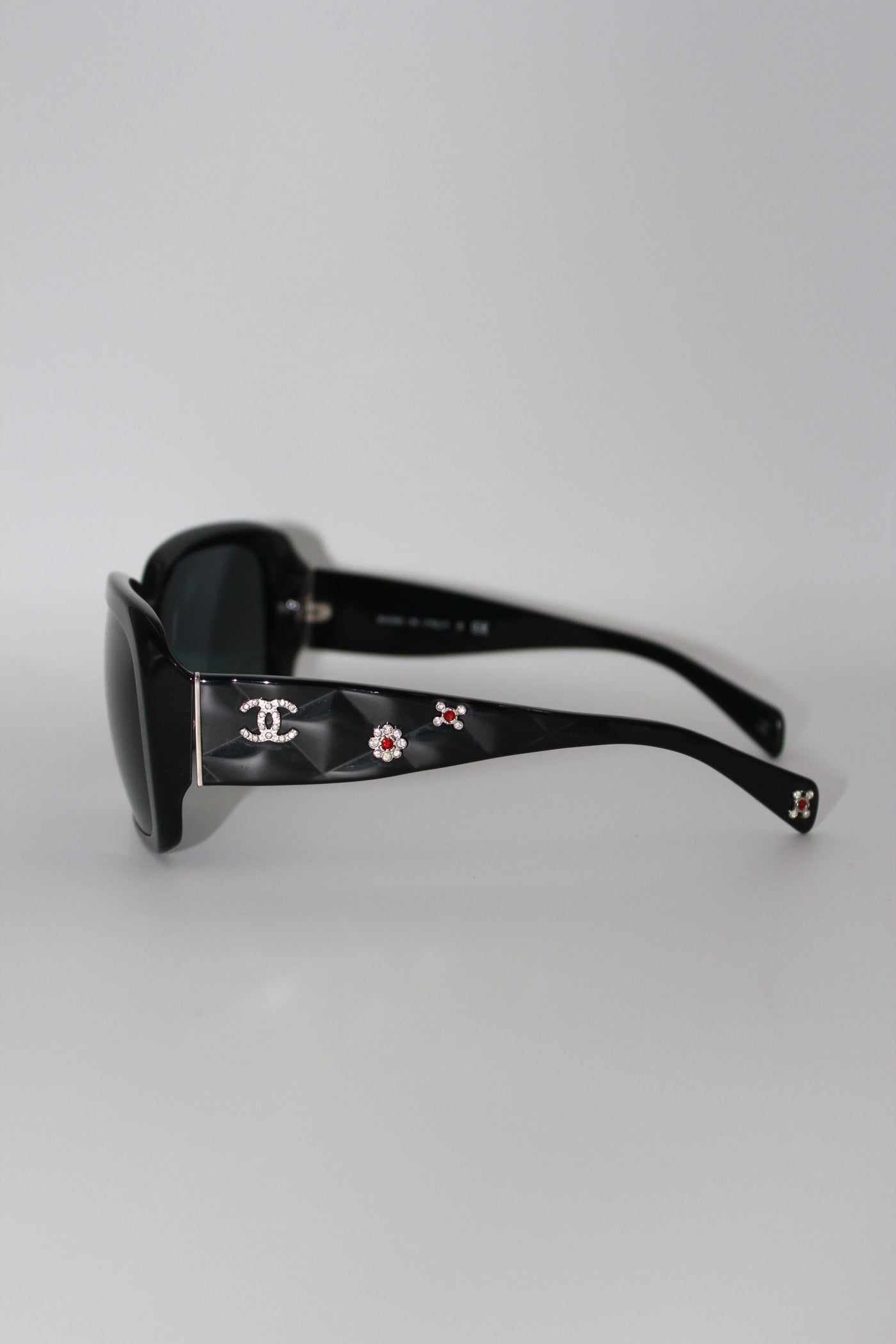 CHANEL black crystals sunglasses with case