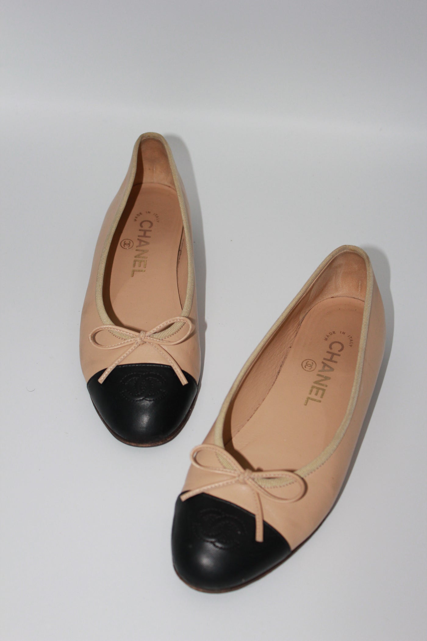 CHANEL ballet flats two tones beige and black size 36