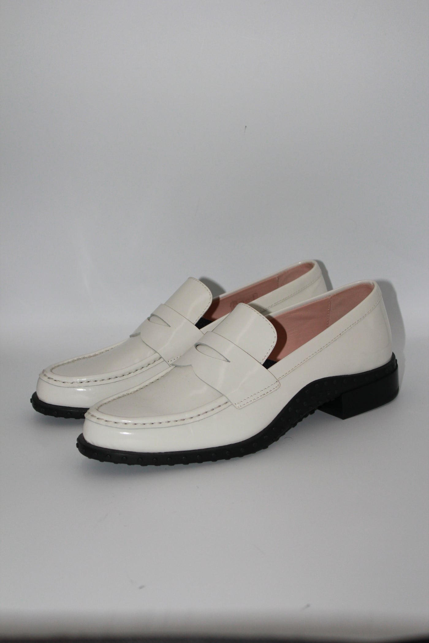 TOD'S white leather loafers size 38