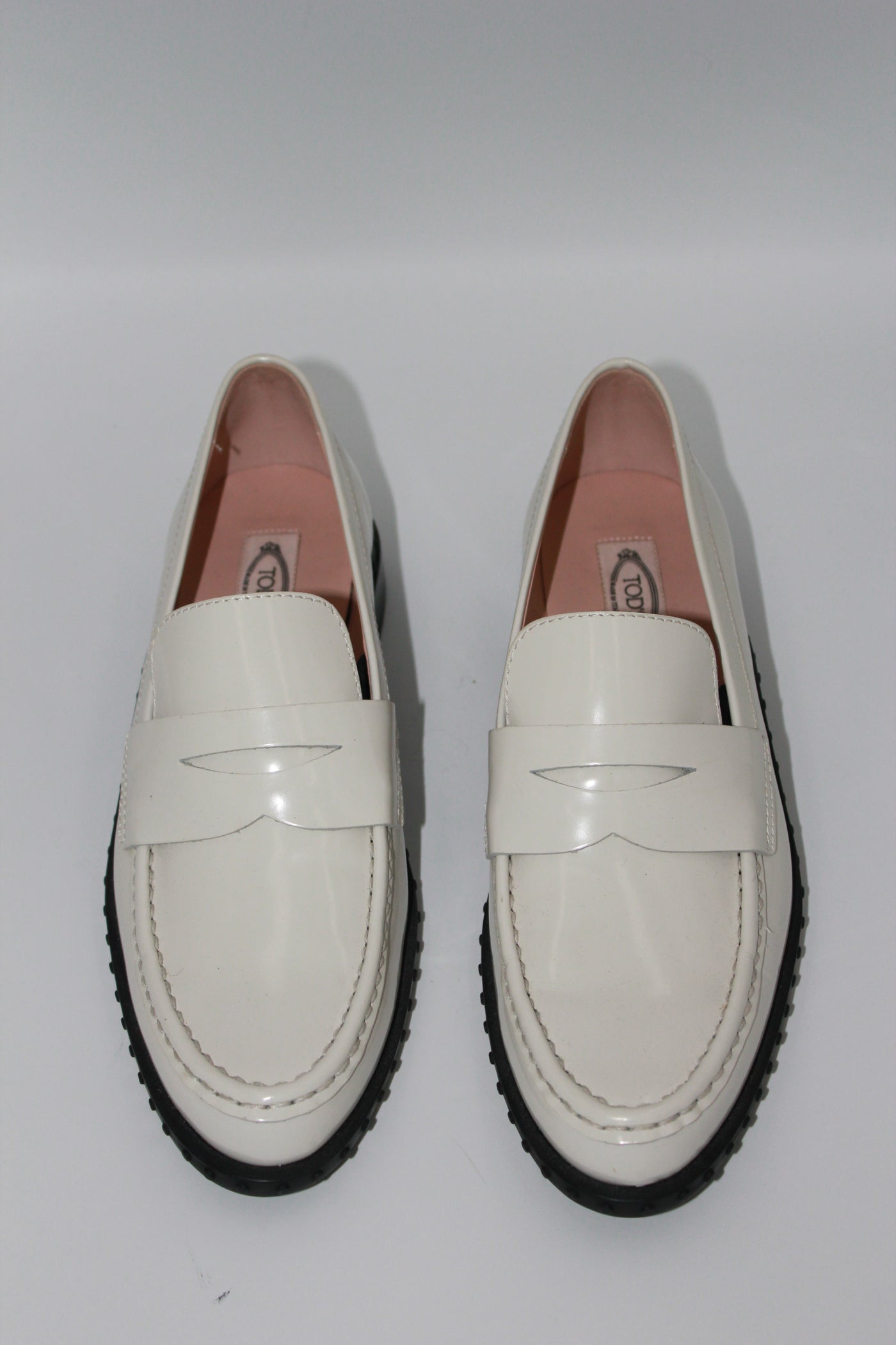 TOD'S white leather loafers size 38