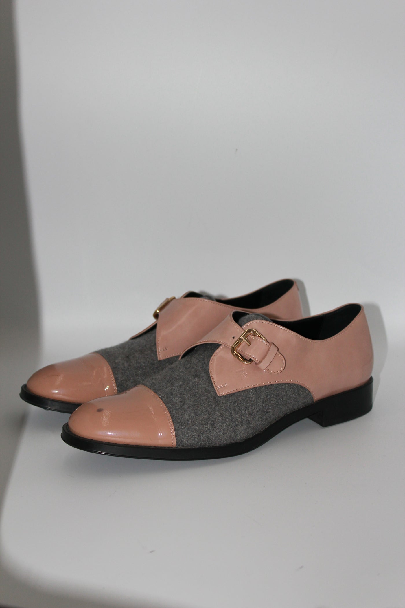 Tod's 39.5 brogues flat shoes