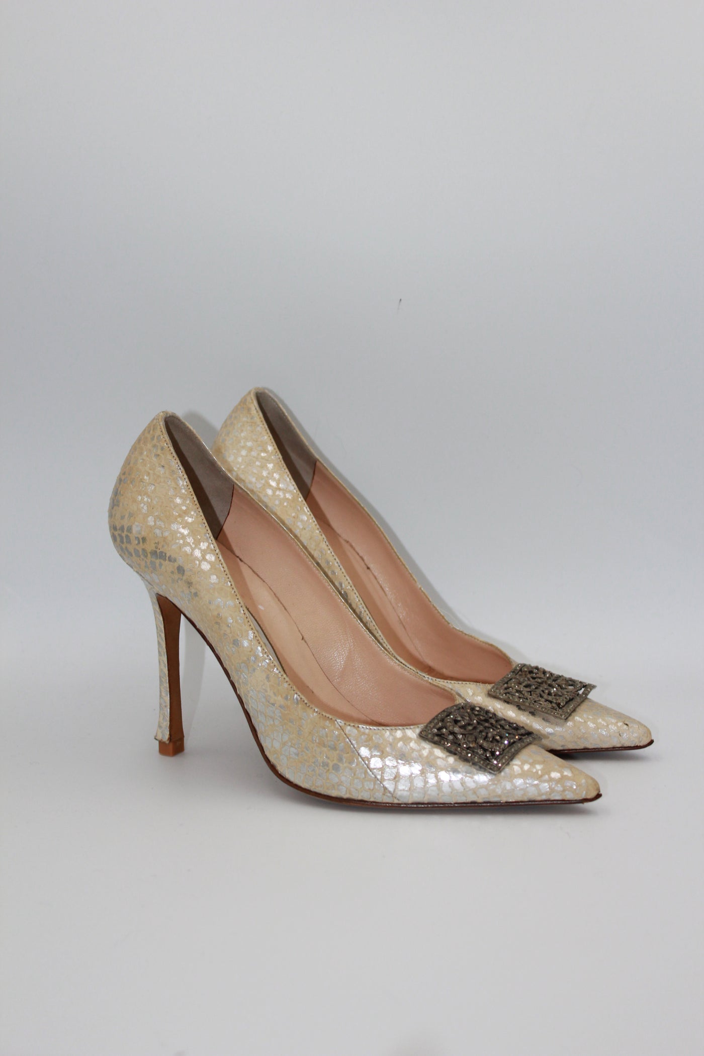 MANOLO BLAHNIK mettalic snakeskin heels size 39