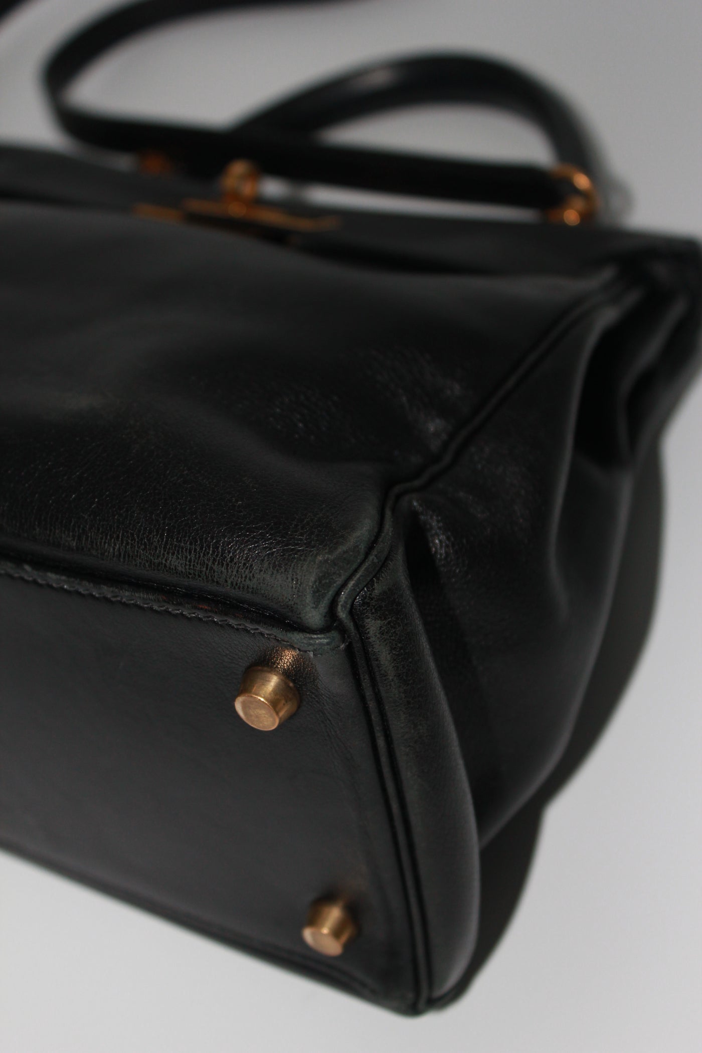 HERMES Kelly 28 vintage 1996 black swift leather with gold hardware