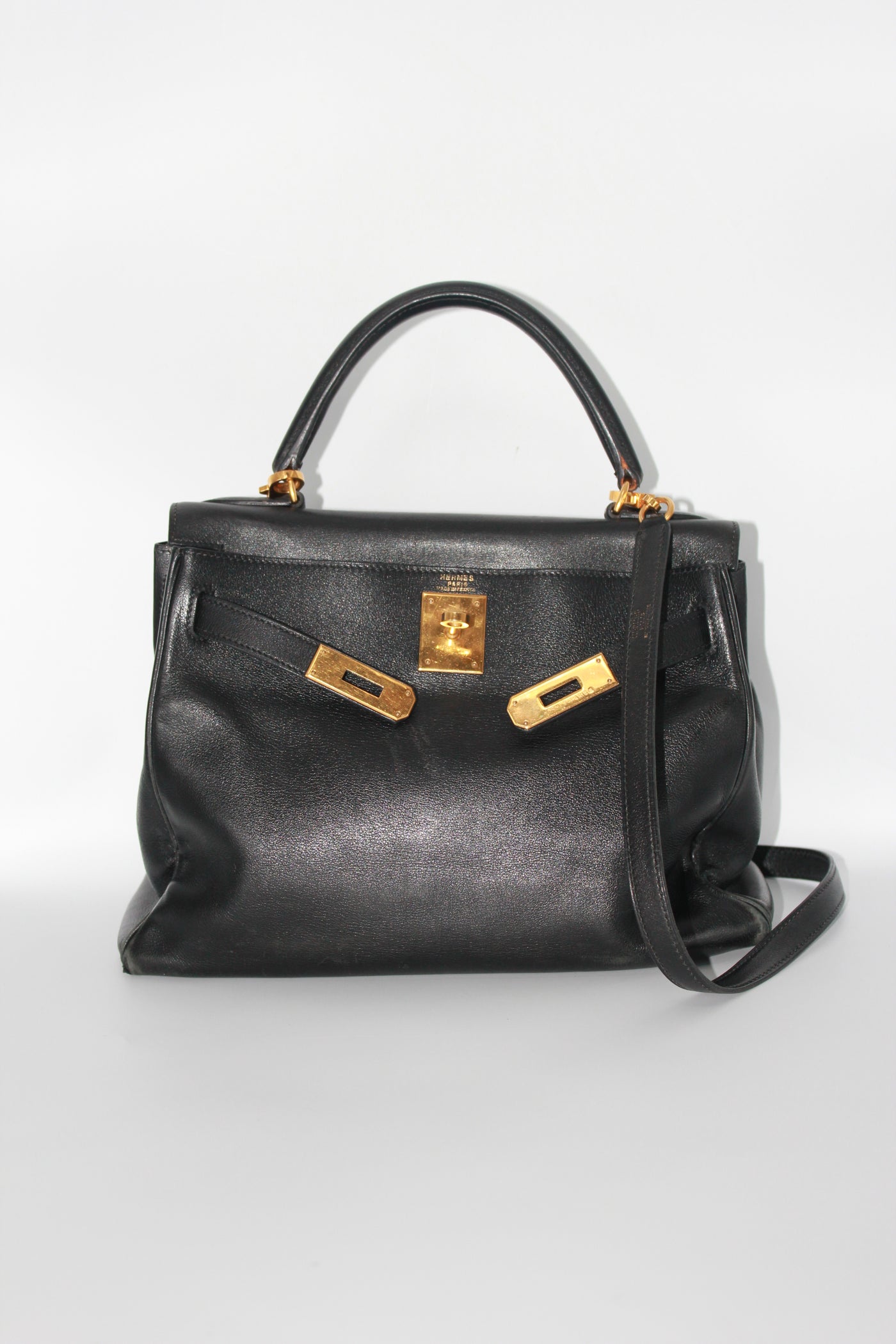 HERMES Kelly 28 vintage 1996 black swift leather with gold hardware