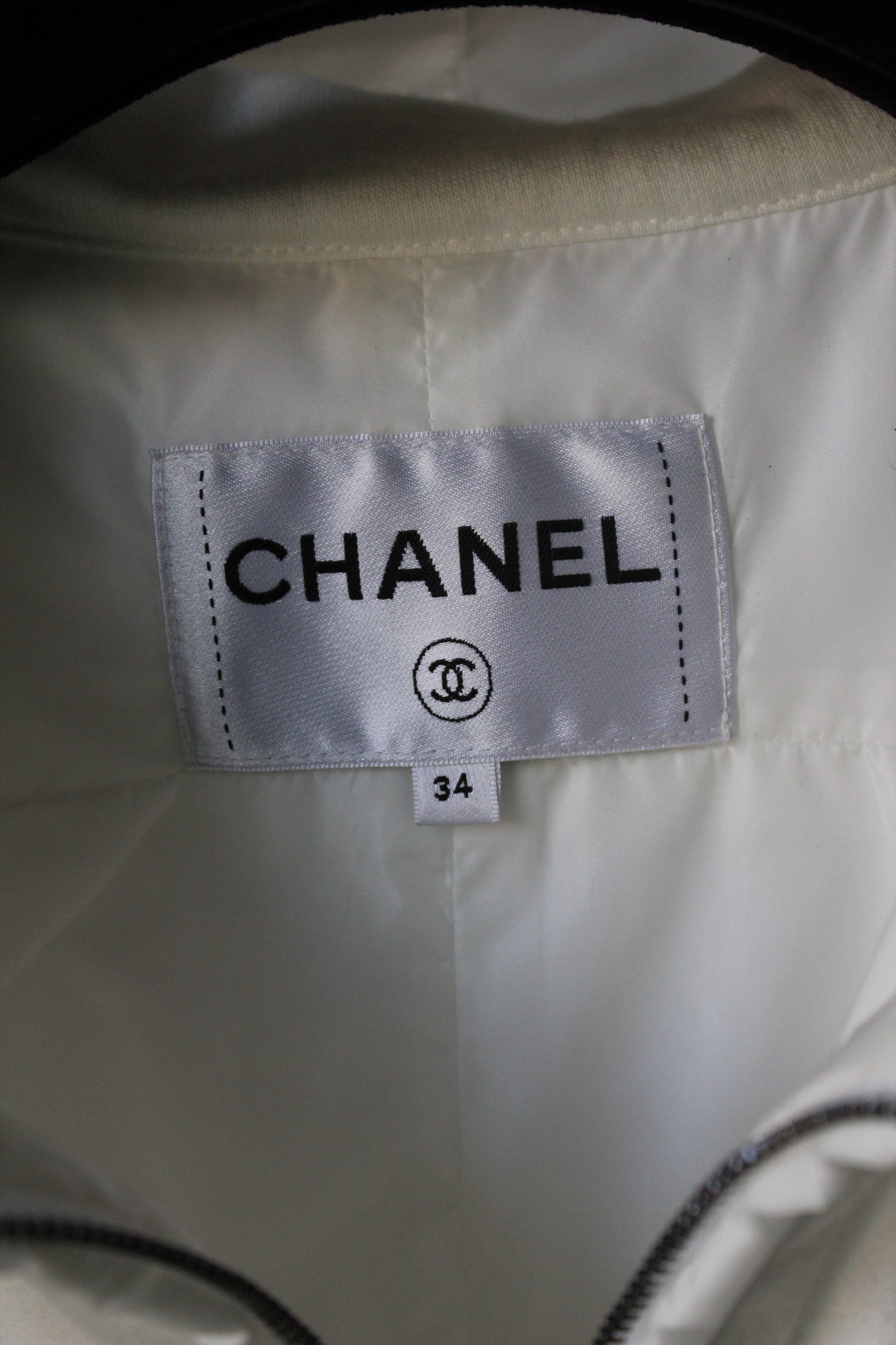 CHANEL white zipper hoodie jacket size 34 oversized