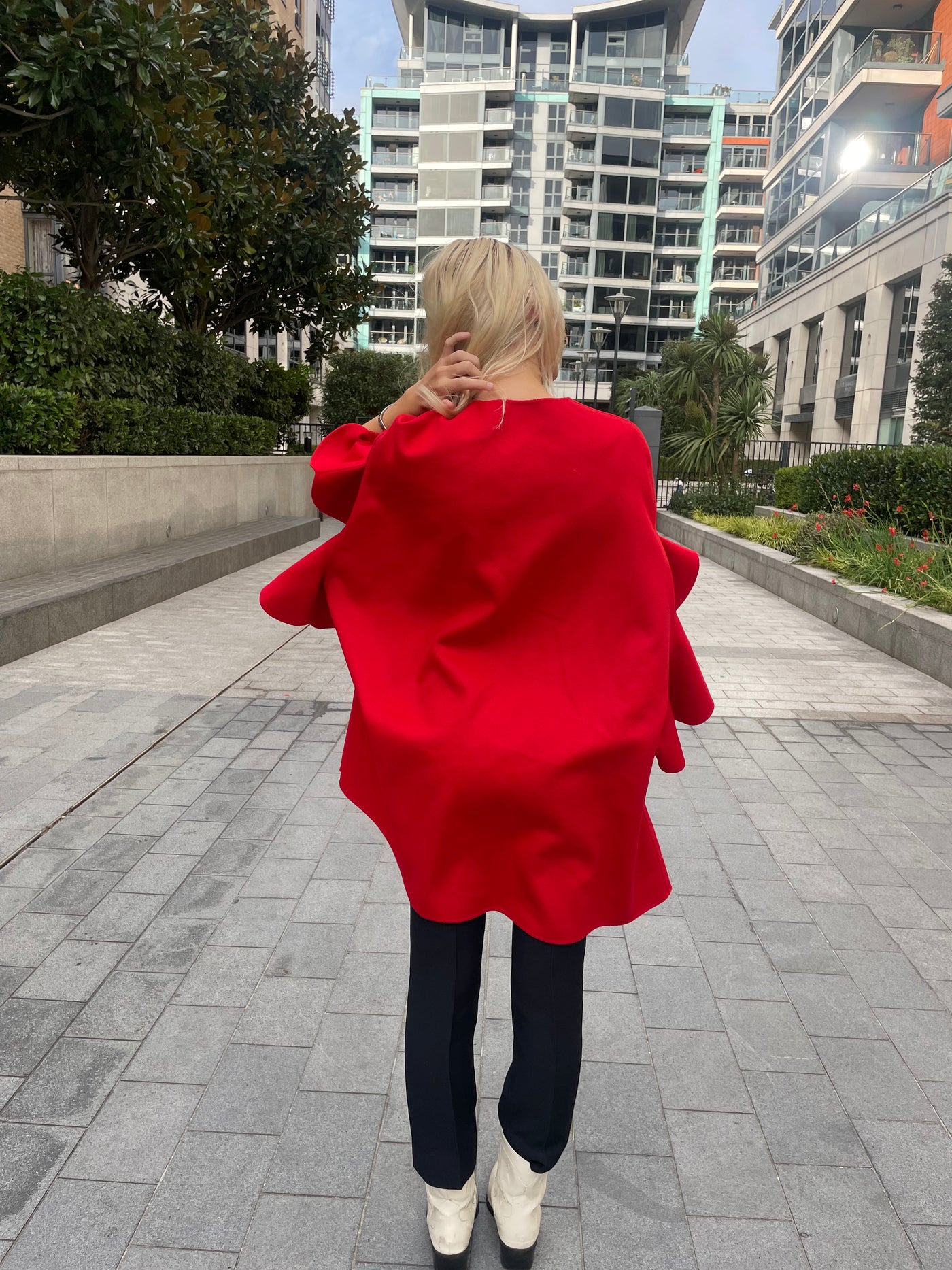 VALENTINO Red Wool ruffles Cape Size 38 RRP: £2300