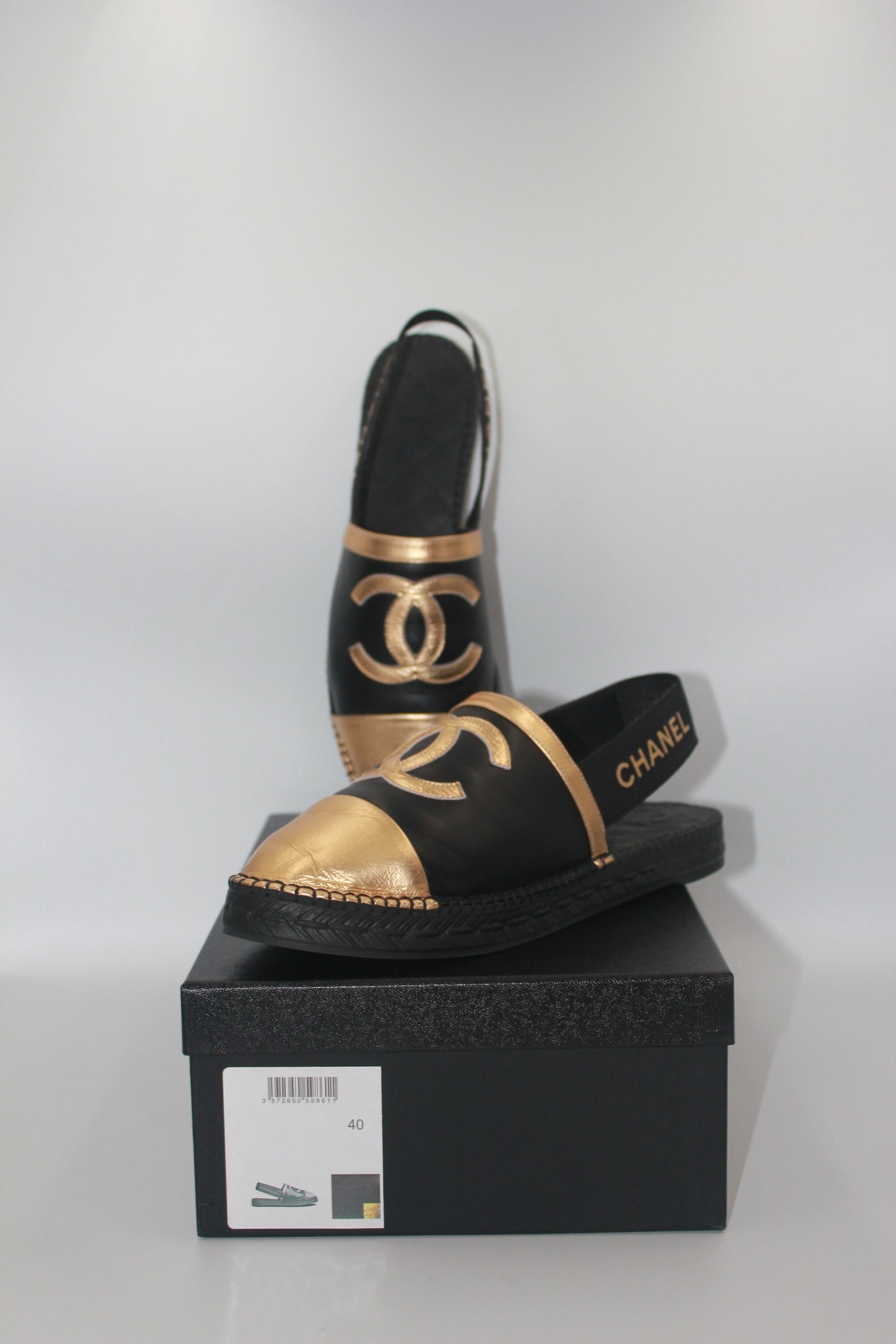 CHANEL 2019 black and gold sling back espadrilles size 40 new full set