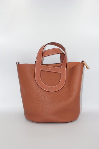 HERMES in the loop 23 clemence leather fauve handbag