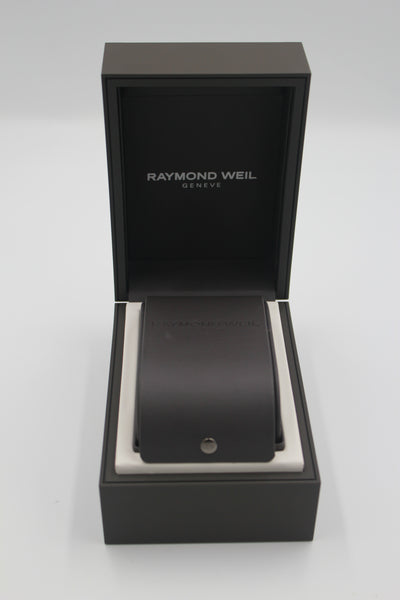 RAYMOND WEIL watch with box and papers