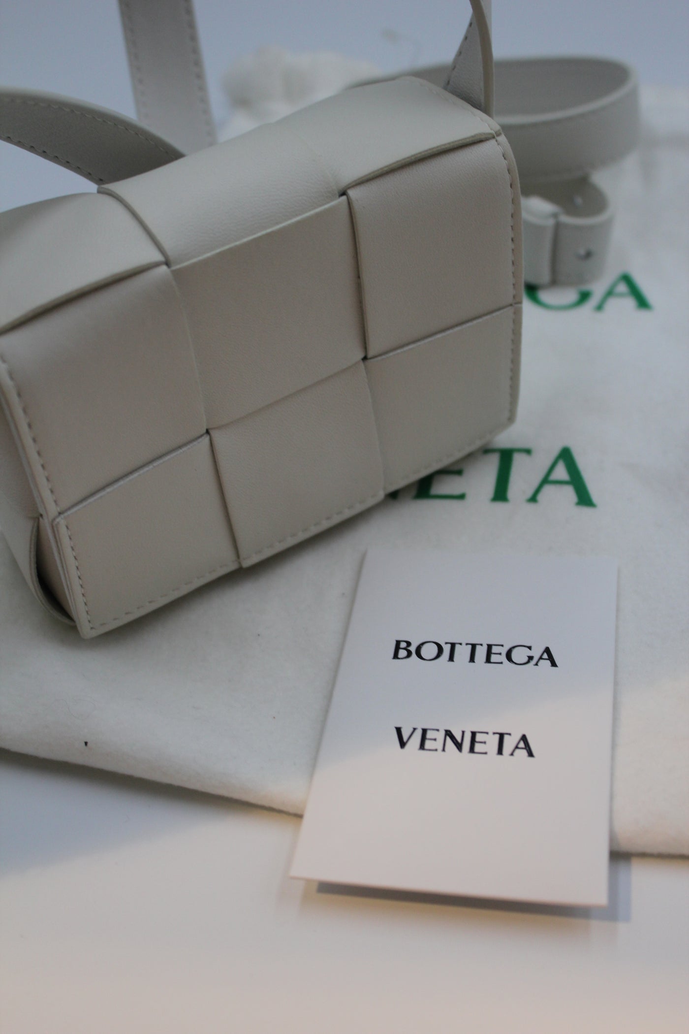 BOTTEGA VENETA candy cassette bag never worn