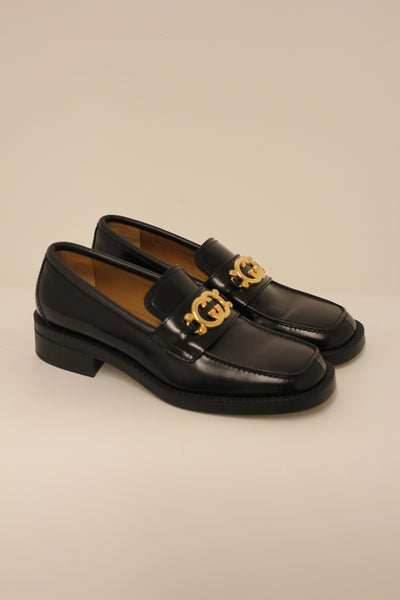 GUCCI black smooth leather loafers with gold GG buckle new in box size 41