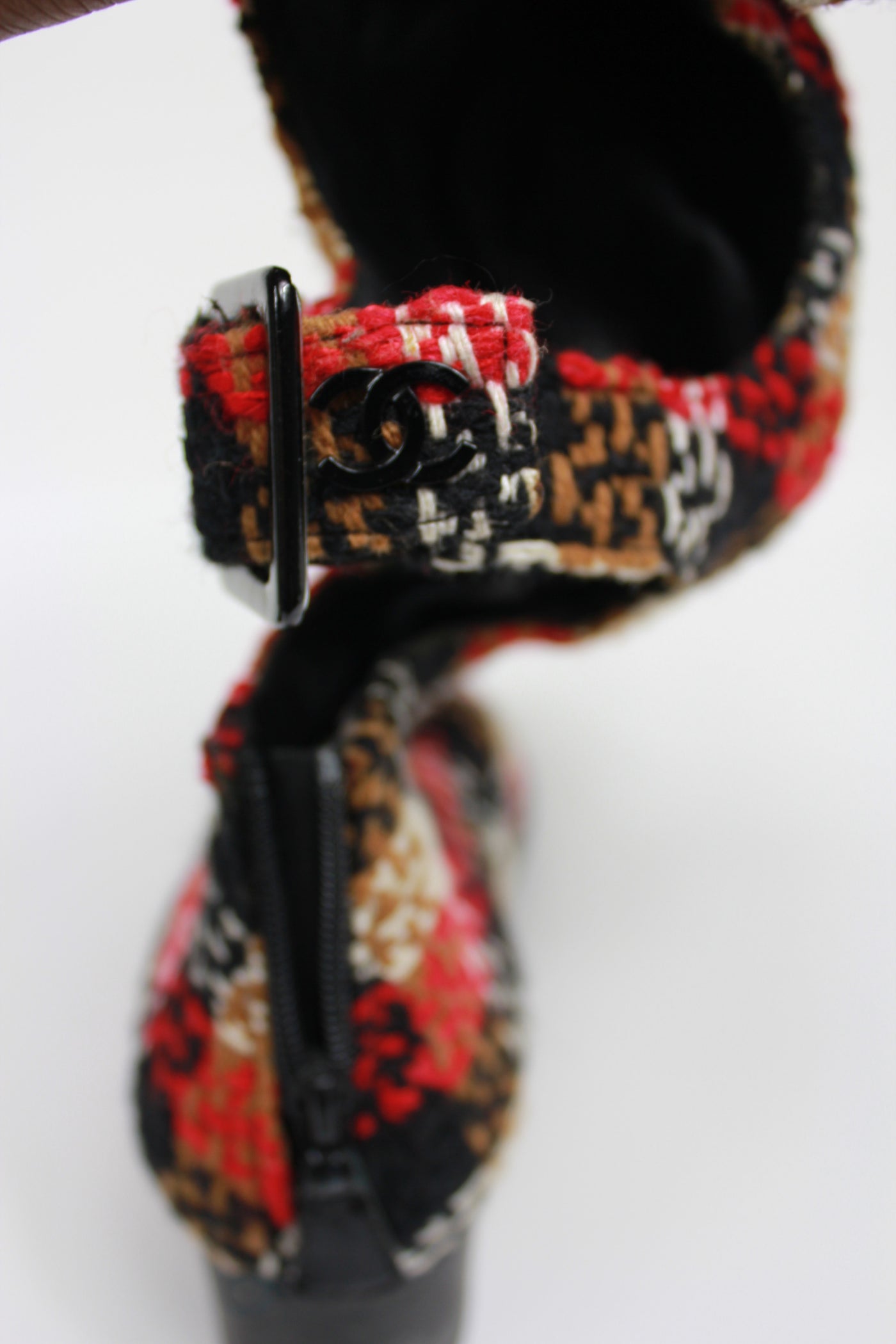 CHANEL Fall 2007 Tweed Boots with black patent cap toe size 39