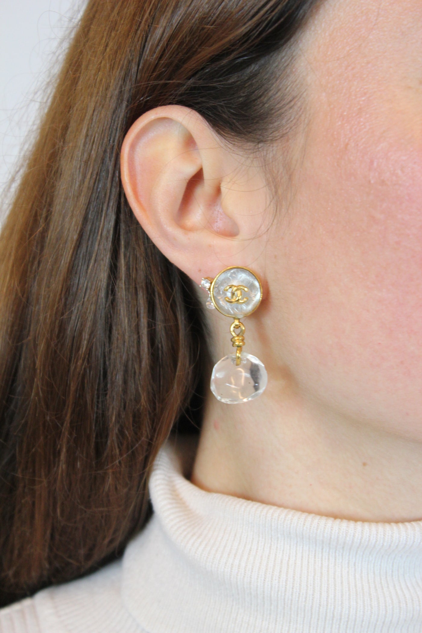 CHANEL Rare Vintage 1990's Clear Glass Martelé 24ct Gold Clip On Earrings