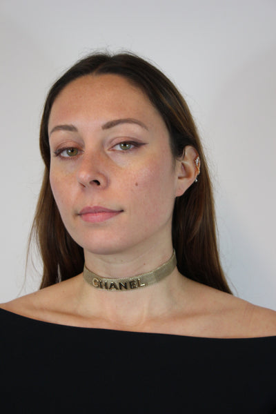 CHANEL Metiers d'Art 2017 Paris-Ritz gold metal chocker