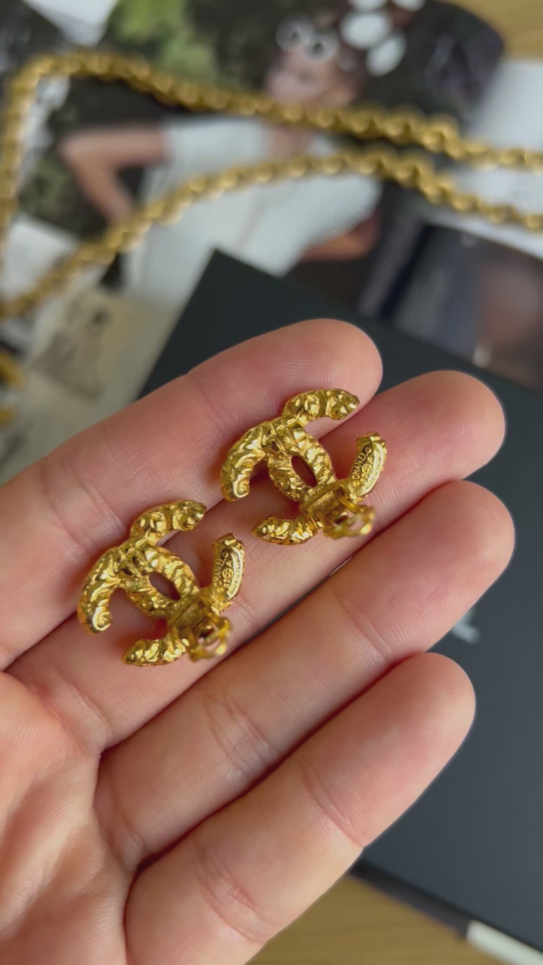 CHANEL Florentine Etruscan 1993 clip on earrings