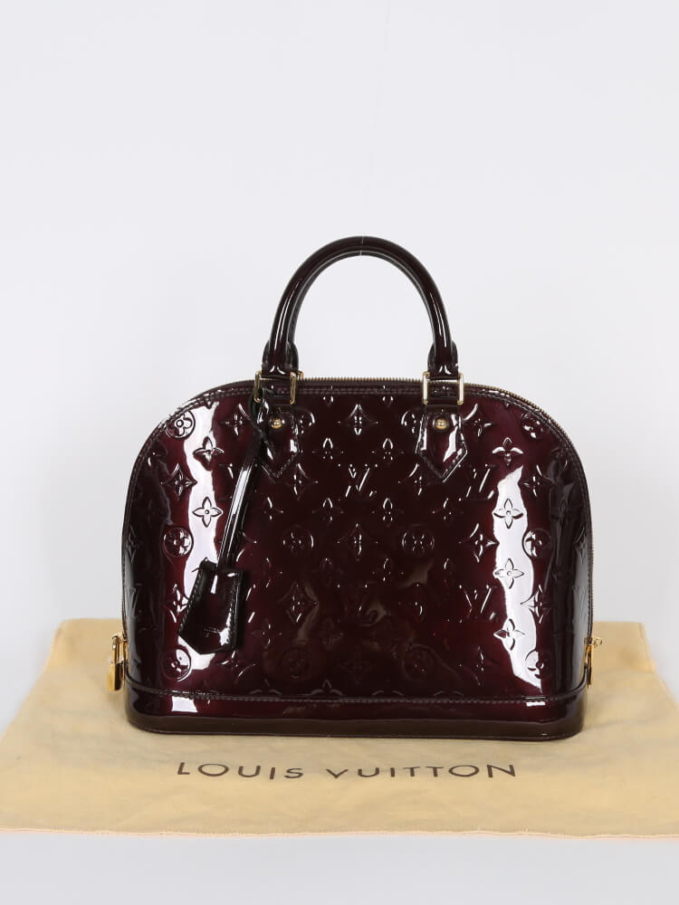 Louis VUITTON Alma PM vernis