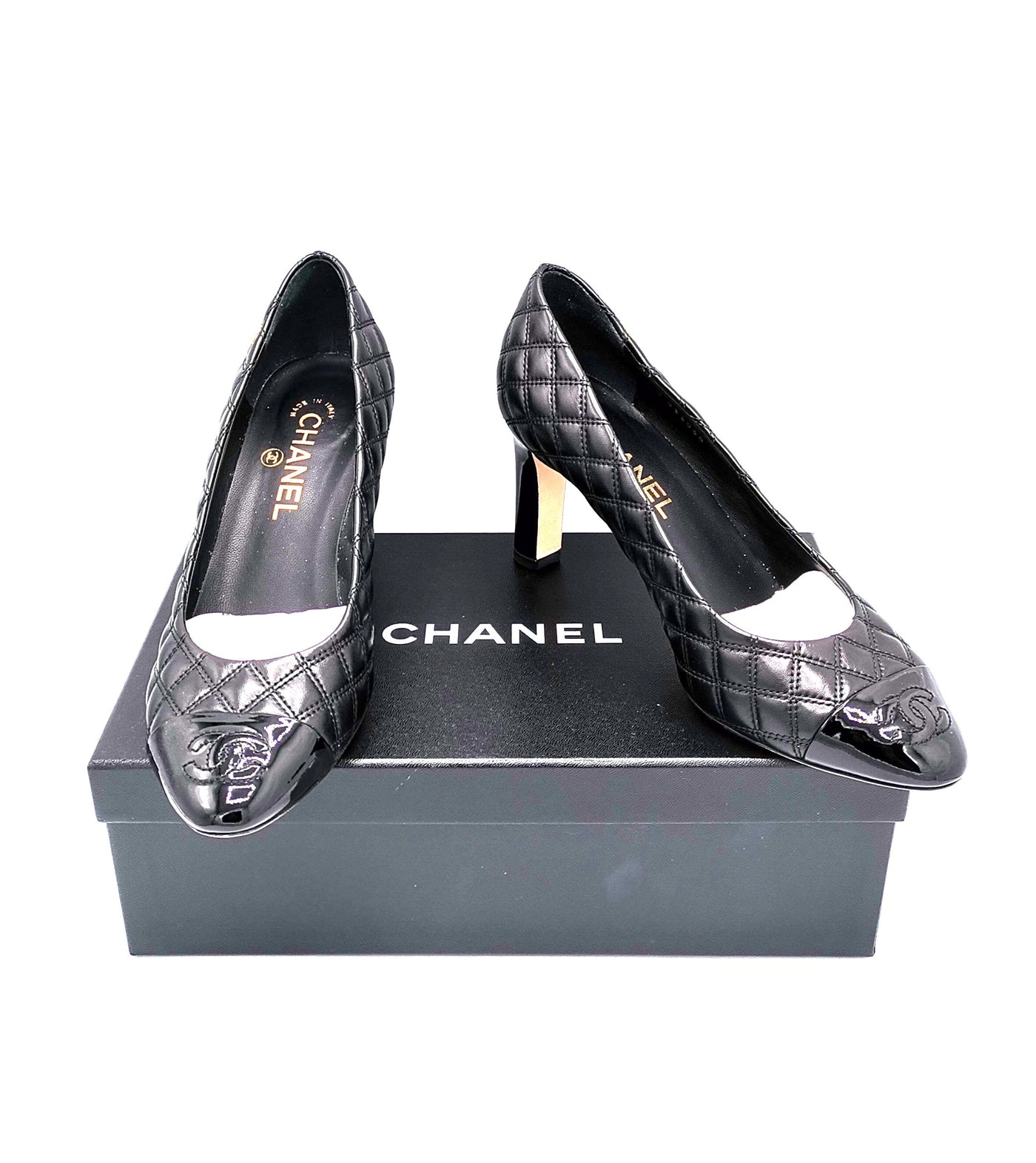 CHANEL quilted heels size 38.5 brand new with box