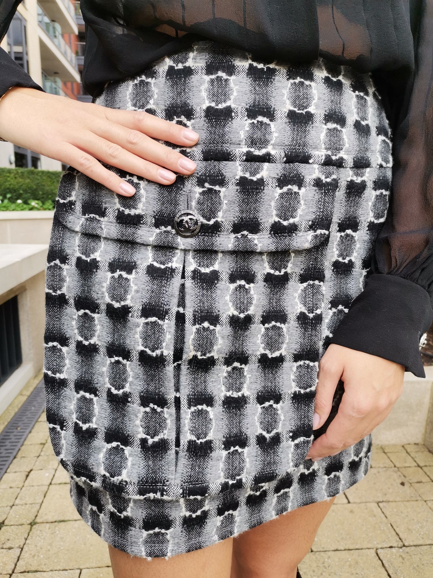 CHANEL grey wool skirt