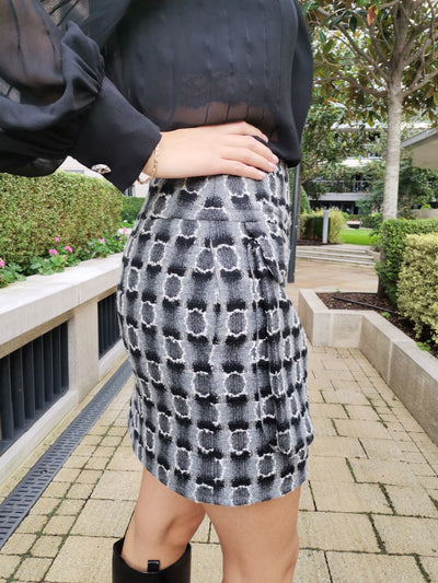CHANEL grey wool skirt