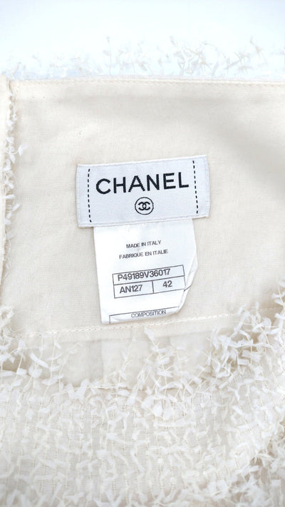 CHANEL white snow skirt size 42