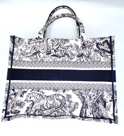 Christian DIOR book tote Spring 2020 Toile de Jouy RRP: £2350