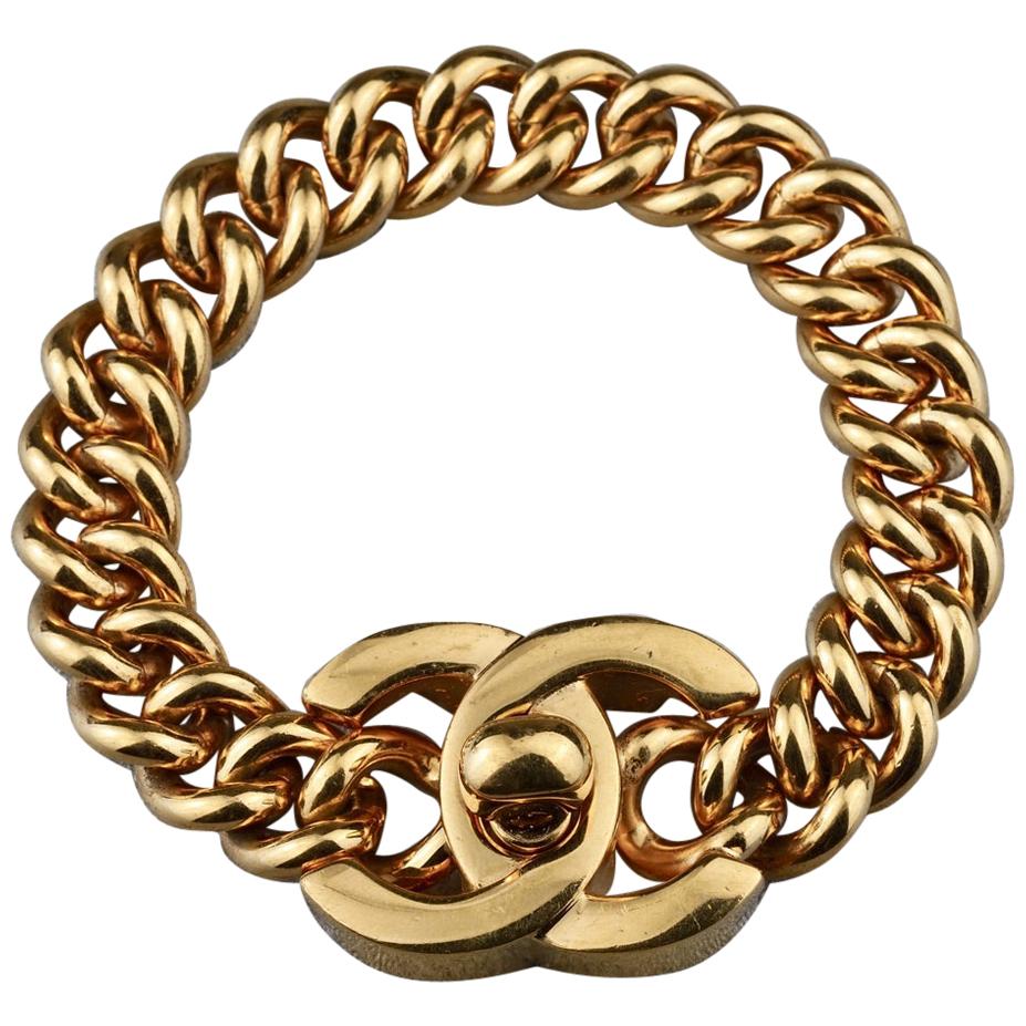 CHANEL rare and collectible 1990’s 24 carats gold turnlock bracelet