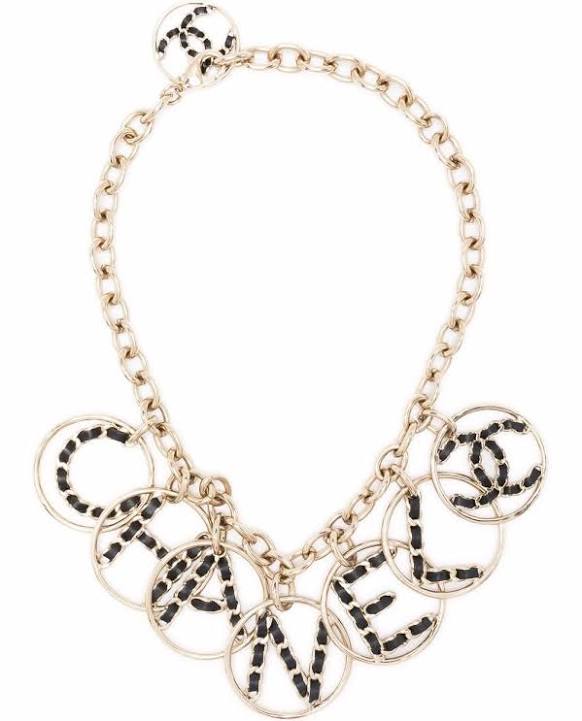 CHANEL pre-fall 19 chocker necklace with pouch